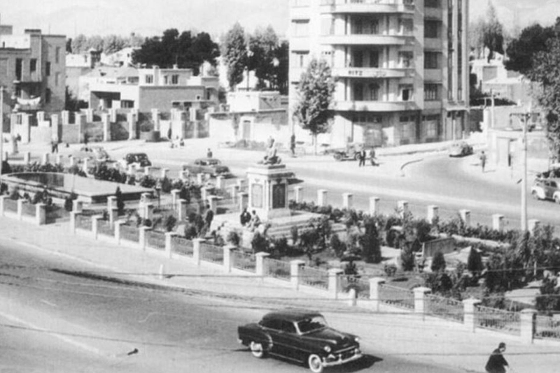 عکس تاریخی میدان فردوسی