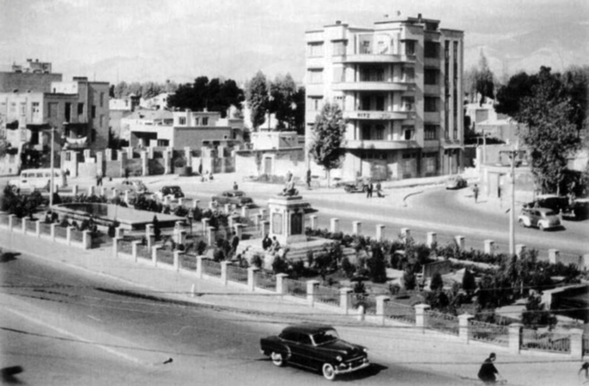 عکس تاریخی میدان فردوسی