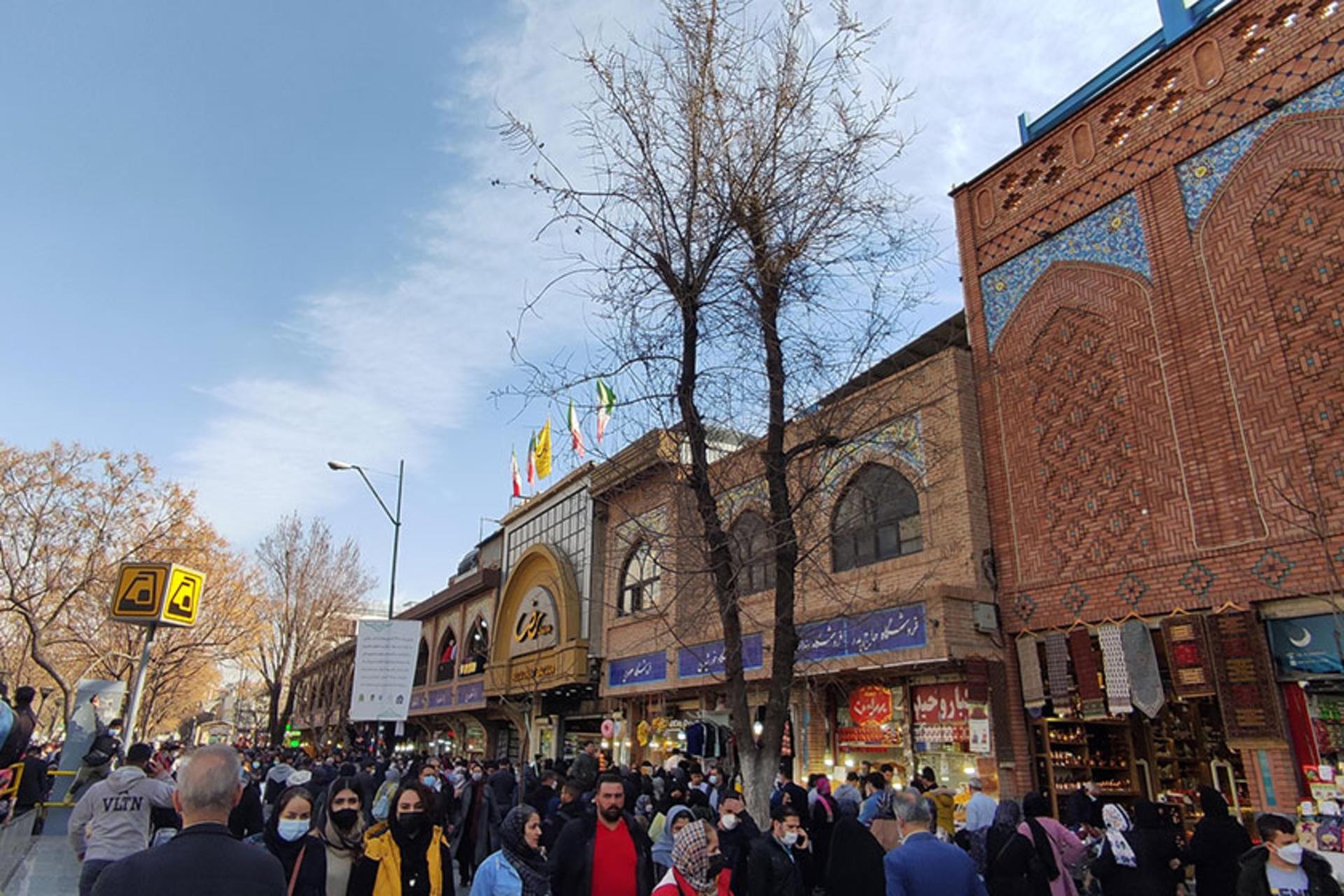 خیابان پانزده خرداد و بازار تهران
