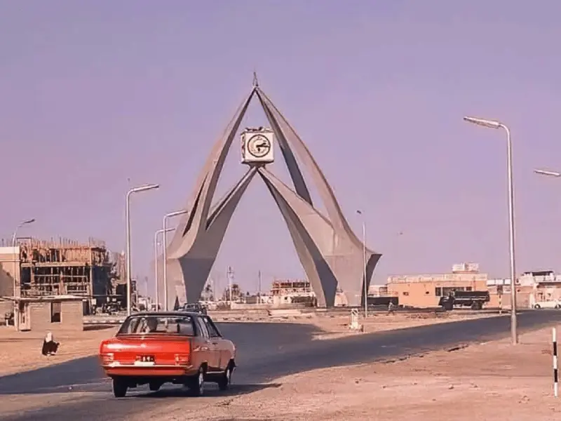 تصویر قدیمی برج ساعت دیره 