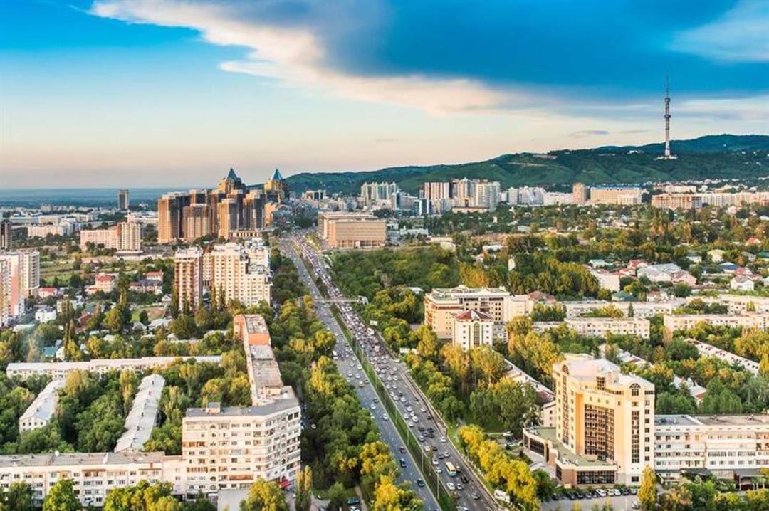 نمایی از شهر آلماتی در قزاقزستان