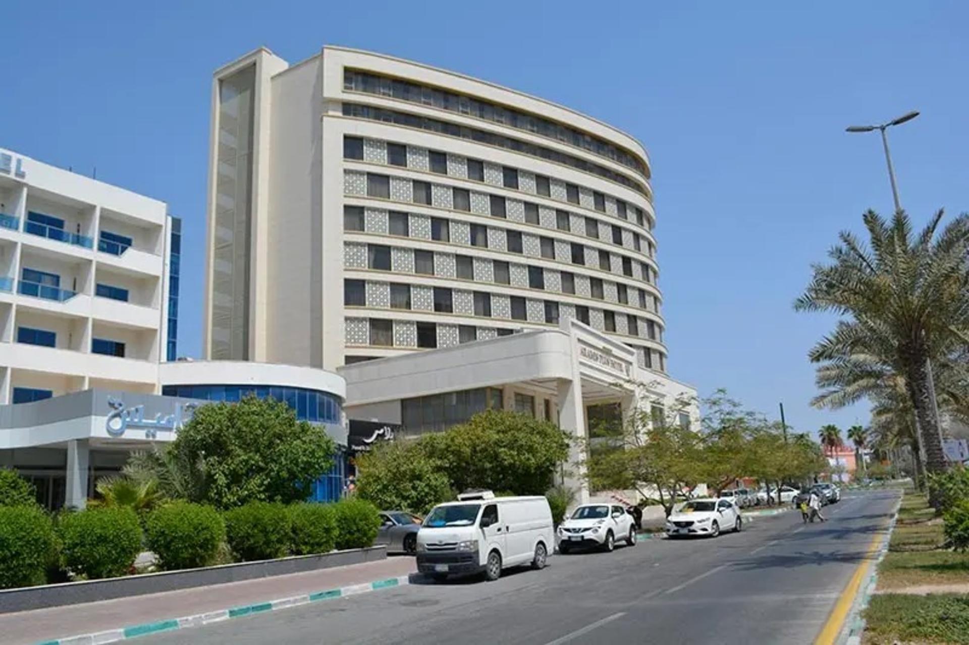 ساختمان هتل آرامیس پلاس کیش