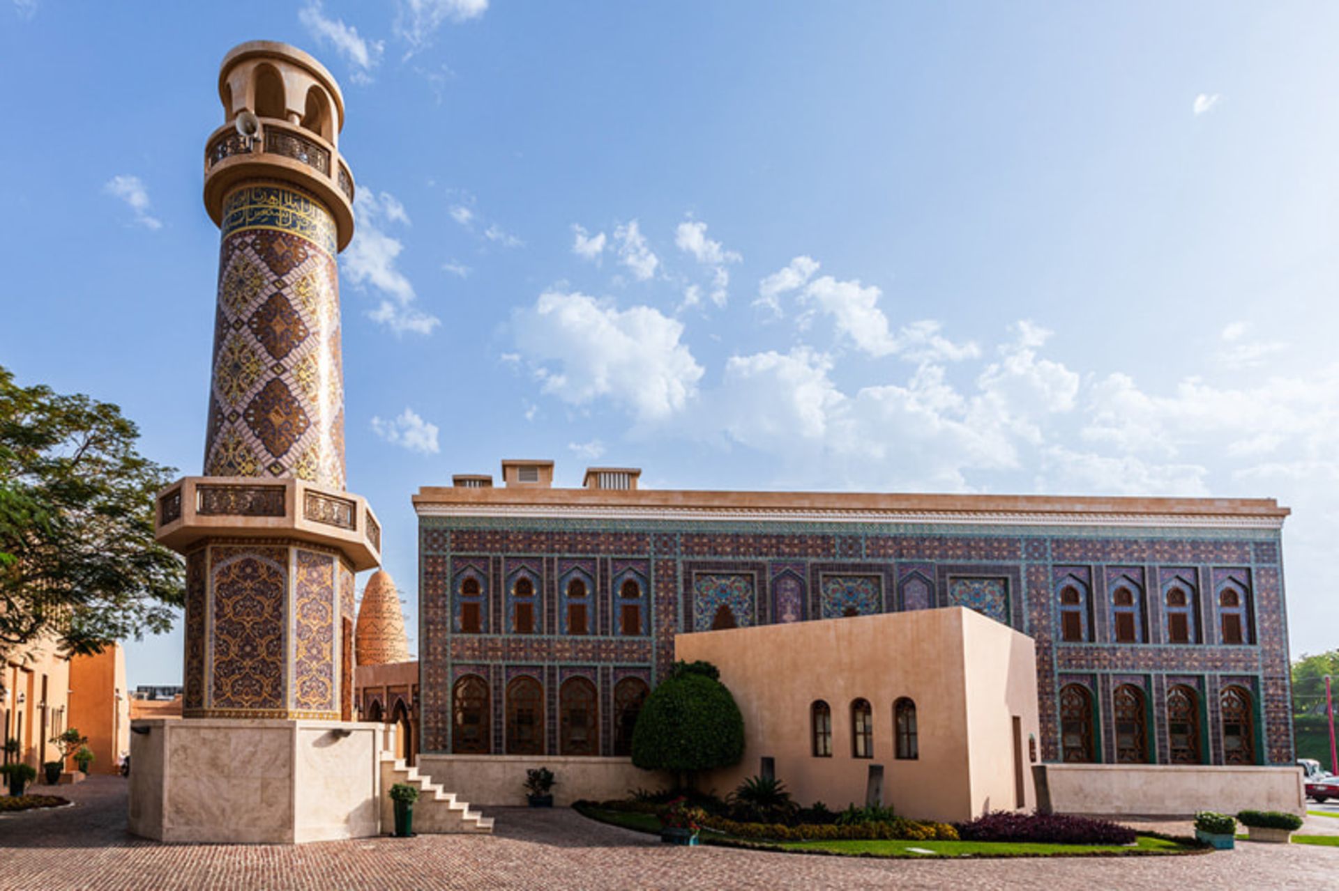 مسجد کاتارا و مناره زیبا