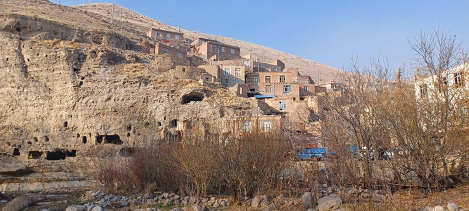 خانه های پلکانی در روستای چراغیل