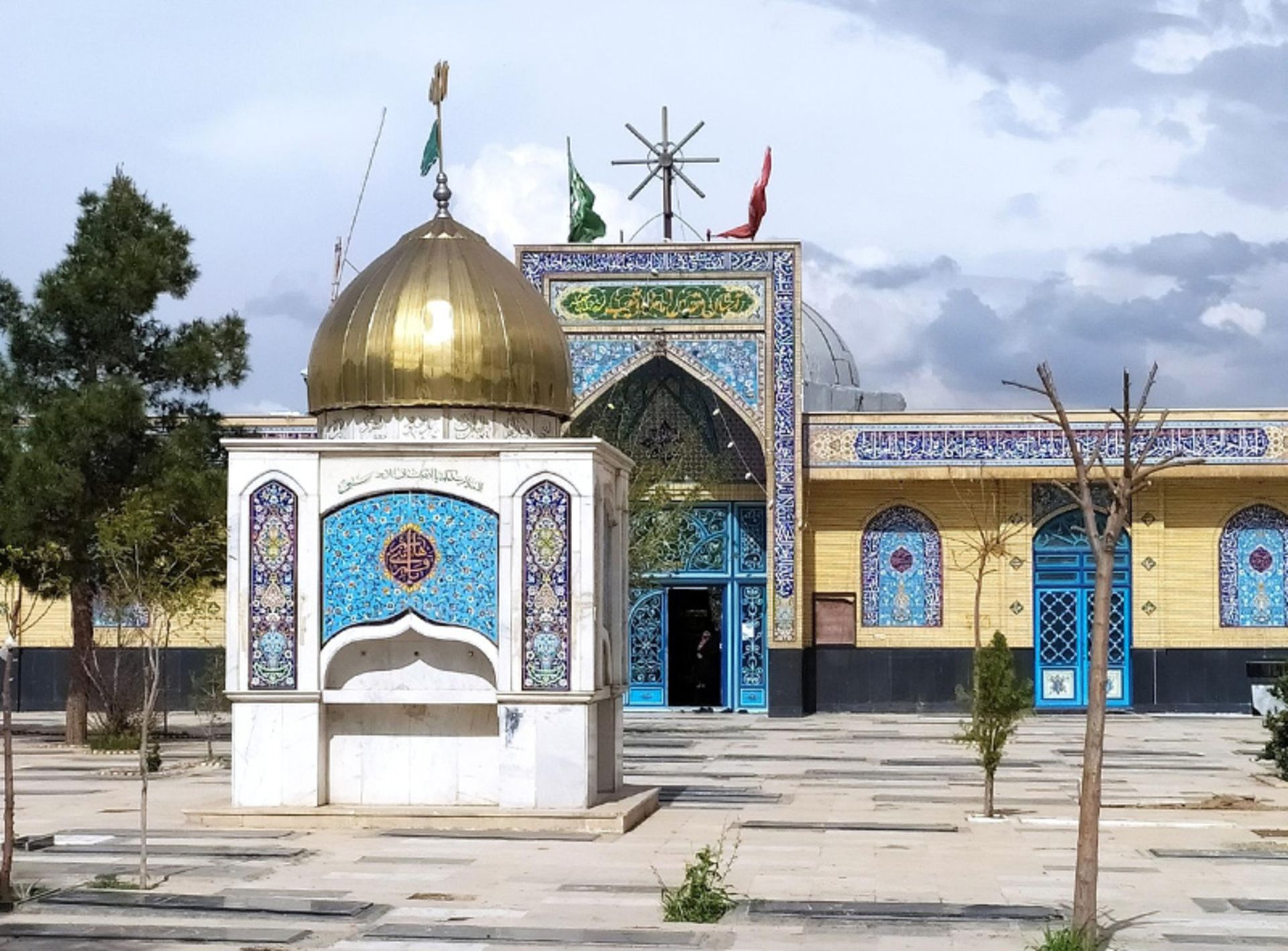امامزاده شعیب در روستای فیروزآباد شهرستان ری