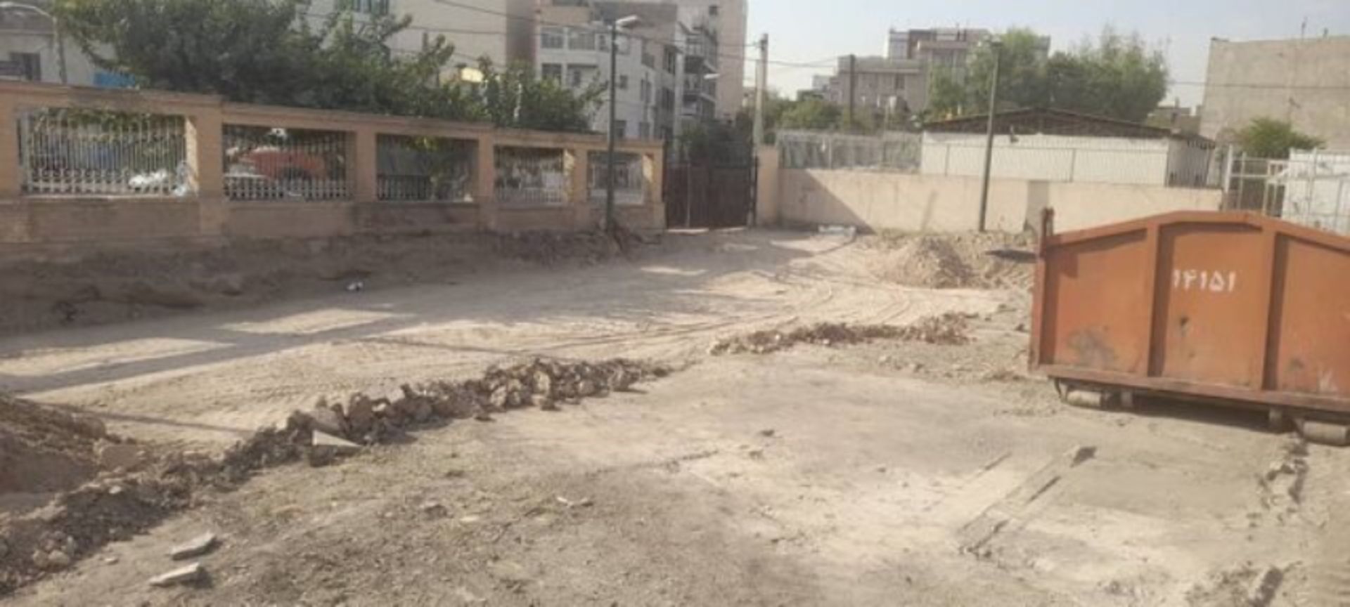 تعرض به مزار غلامرضا تختی
