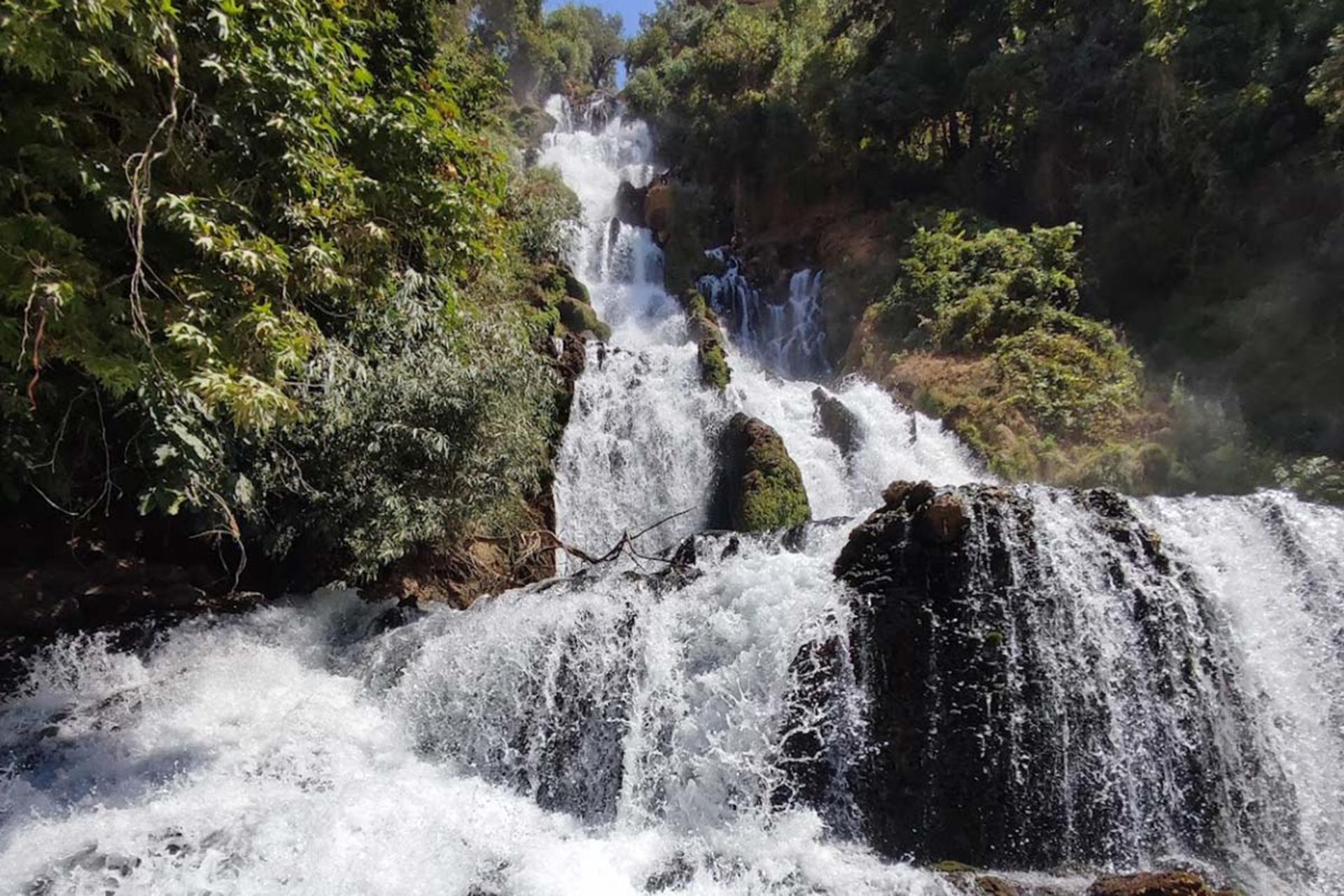 طبیعت آبشار لندی