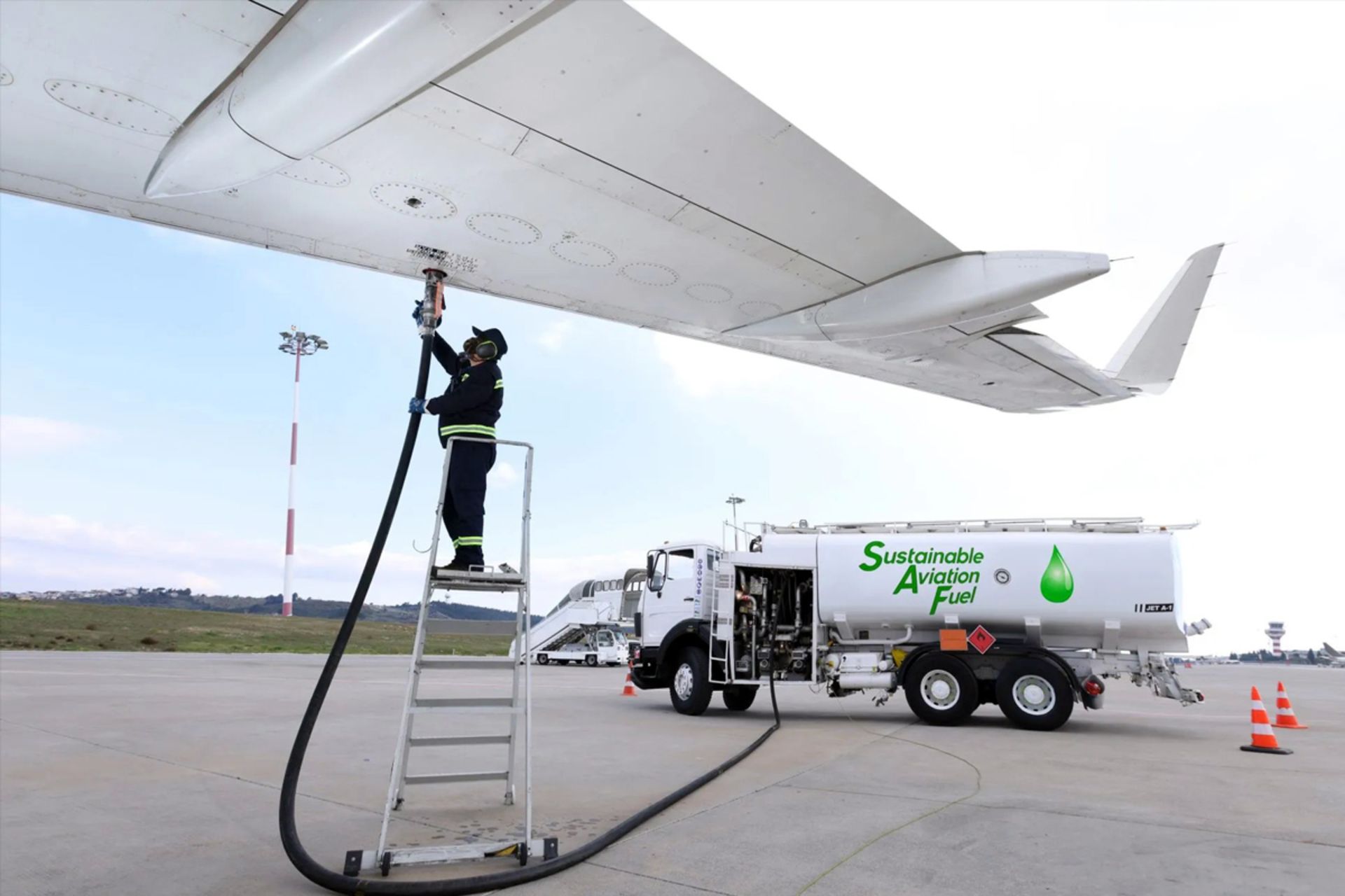 سوخت هواپیما