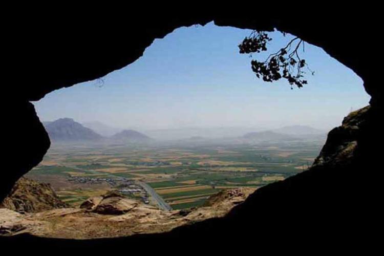 غار مرآفتاب