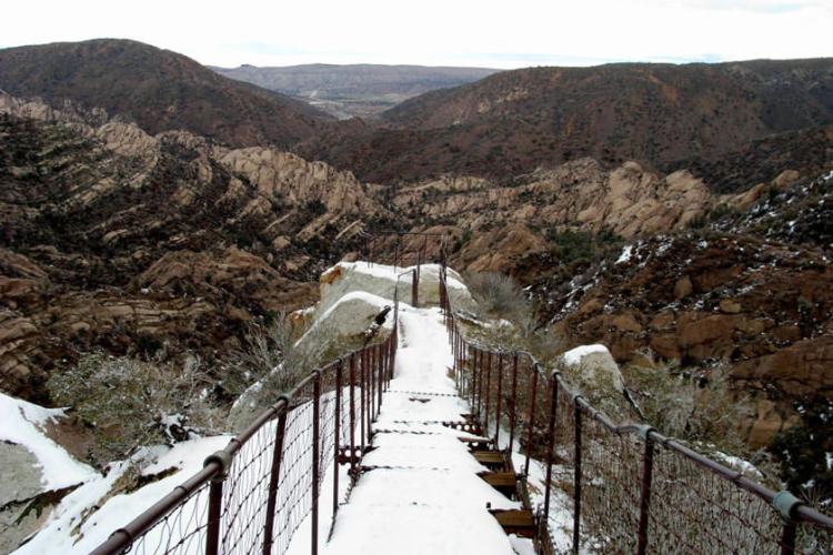 صندلی شیطان جاذبه طبیعی کالیفرنیا در کوهستان سن گابریل
