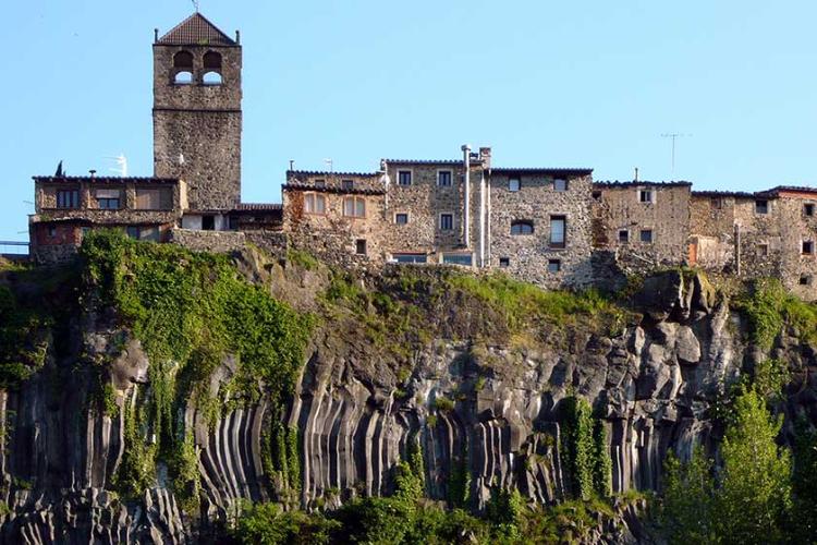 Castellfullit de la Roca، کاتالونیا
