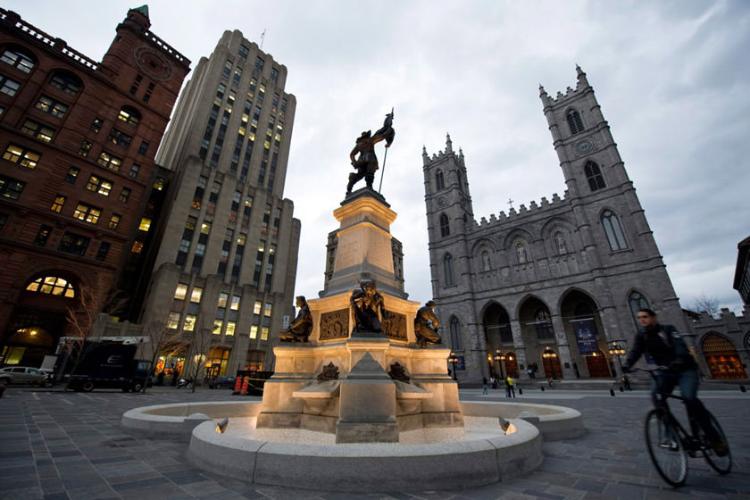 میدان Place des Armes