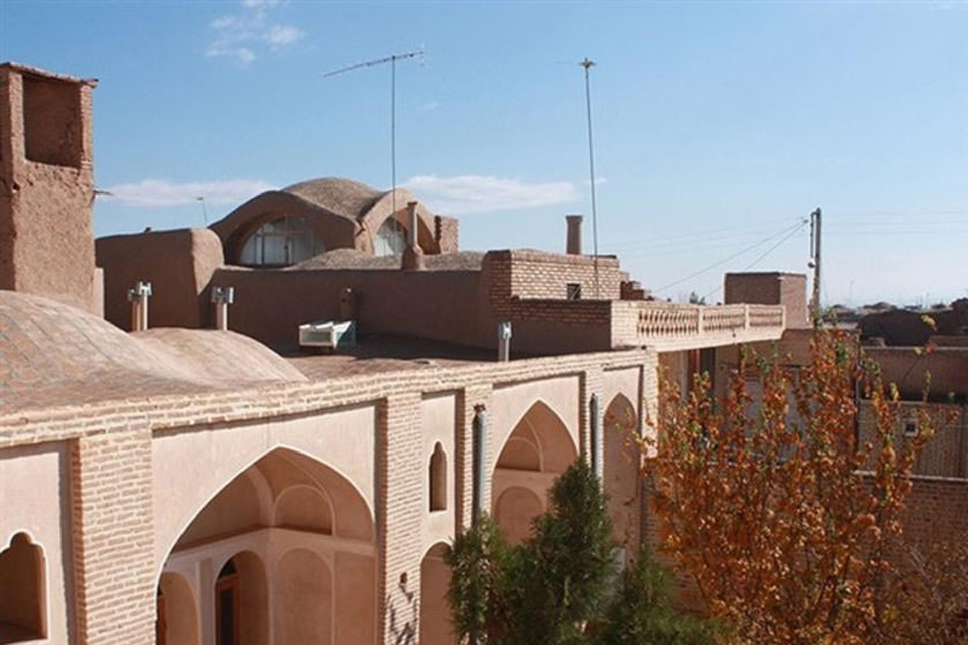 خانه هشت بهشت نیری
