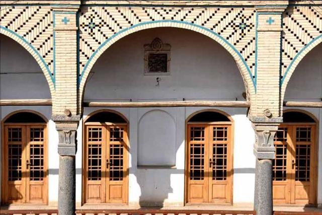  خانه حسن پور اراک