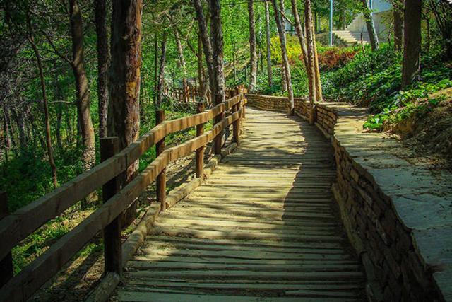 2018-4-04058f00-5877-4149-b127-793fe1448cf3