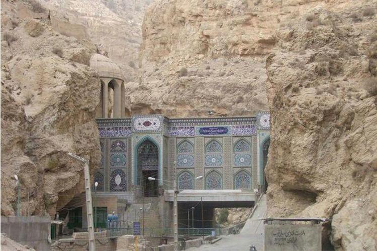 آرامگاه حکیمه خاتون 