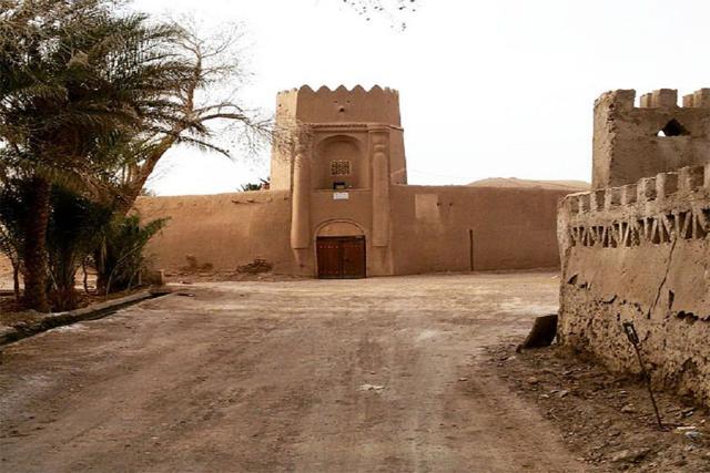 قلعه باقر آباد