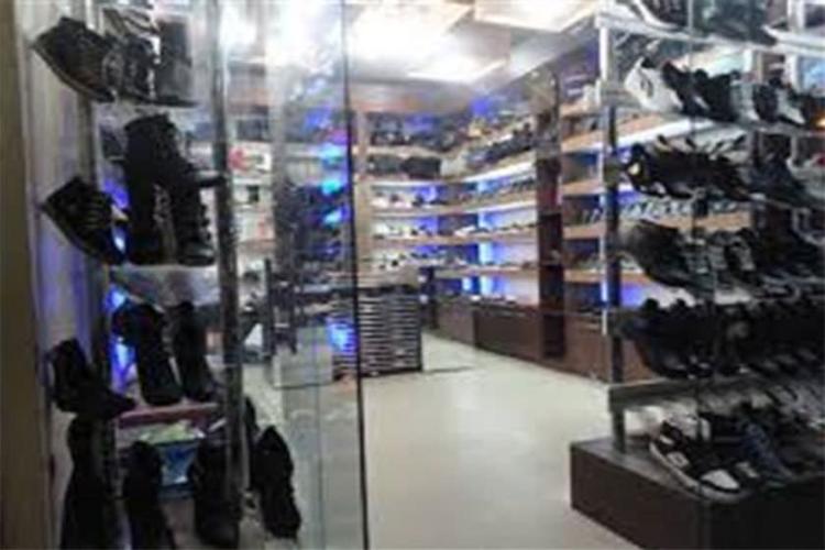 بازارچه کفش چهارراه اجاق