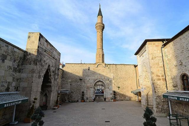 2018-6-1fa5ba26-0e48-4d27-906f-2222a995c540