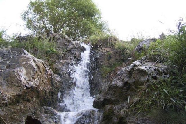 چشمه سیاه سنگ