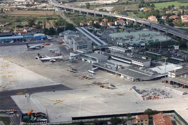 فرودگاه پیزا