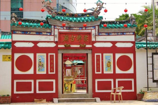 معبد قدیمی چینی ها جوهور بهرو