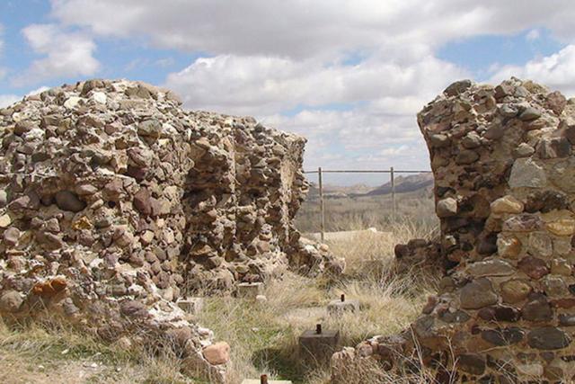 چهار طاق کلیسا