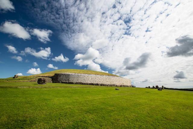 بنای نیوگرنج