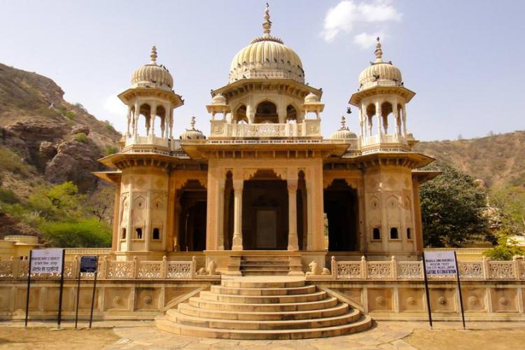 گورستان گاتوره کی چاتریان