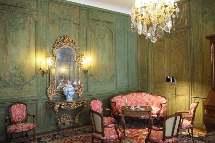 موزه هنرهای تزیینی و طراحی 
