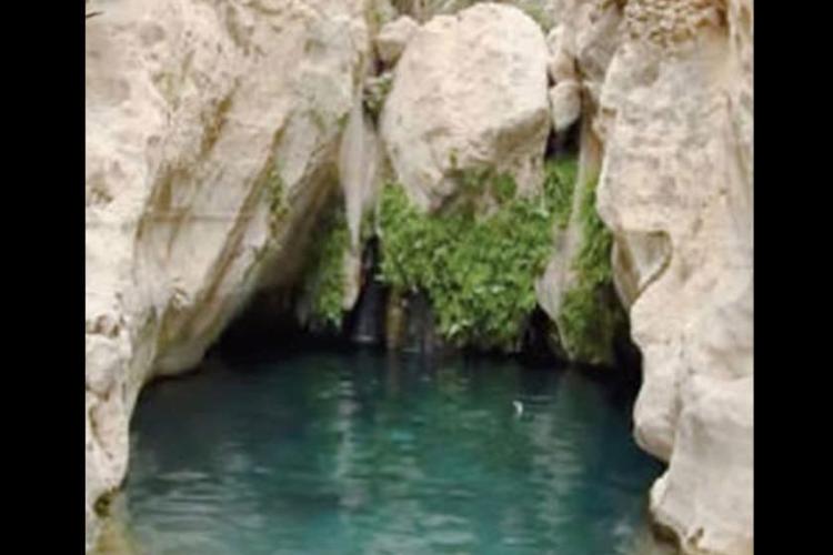 آبگرم دیمند و گویکان