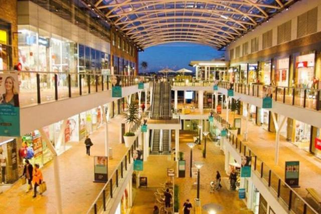 Birkenhead Point OUtlet Centre