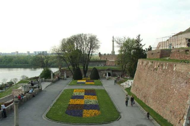 2018-12-ee6fb47e-acf4-498e-8d4a-e8d860f59047