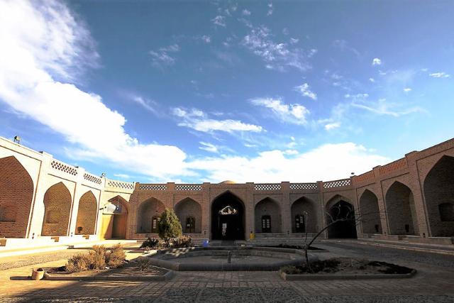 کاروانسرای خرانق