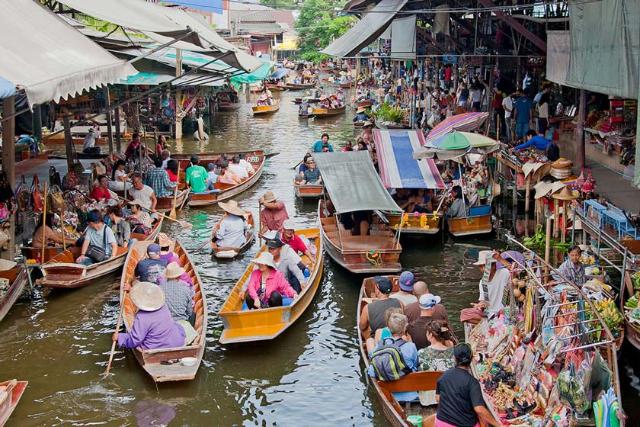 بازار شناور دامنئون سادواک