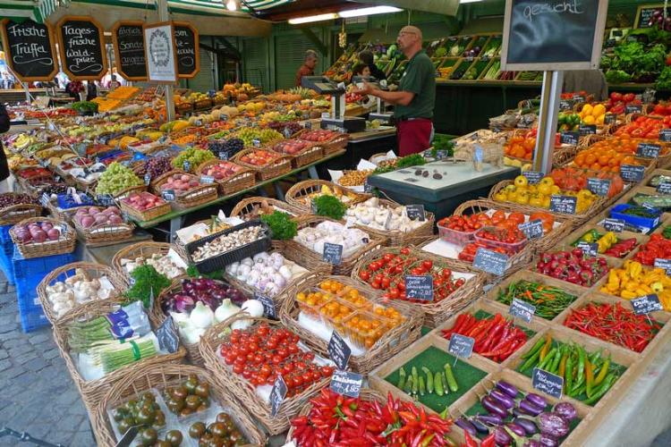 بازار ویکتولین (بازار مرکزی مواد غذایی)