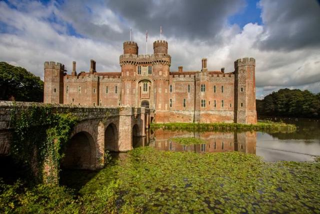 قلعه هرستمن‌ زو