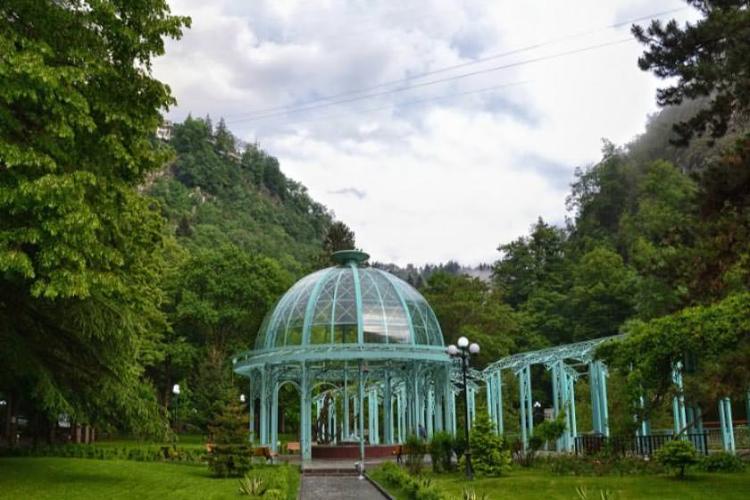 پارک مرکزی برجومی