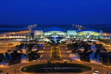 فرودگاه بین المللی لارناکا