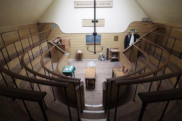 موزه تئاتر جراحی