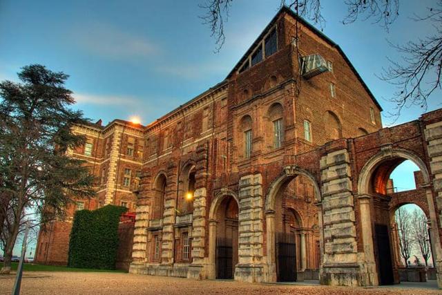 کاخ ریولی (موزه هنرهای معاصر تورین)