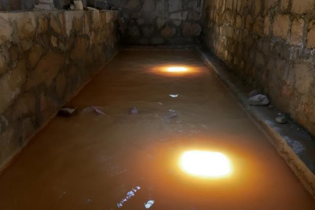 آب گرم طبیعی لیقوان (آب گرم ایسی سو لیقوان)