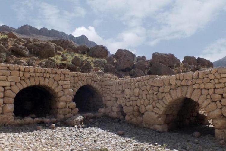 طاق سنگی خان اوی
