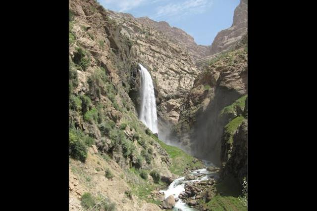 دره تنگ زندان