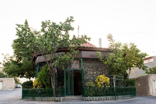 آرامگاه دکتر حسابی