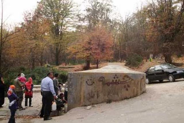 چشمه آب معدنی قرمرض