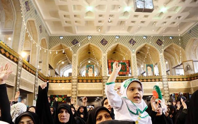 مراسم شیرخوارگان حسینی در مهدیه تهران