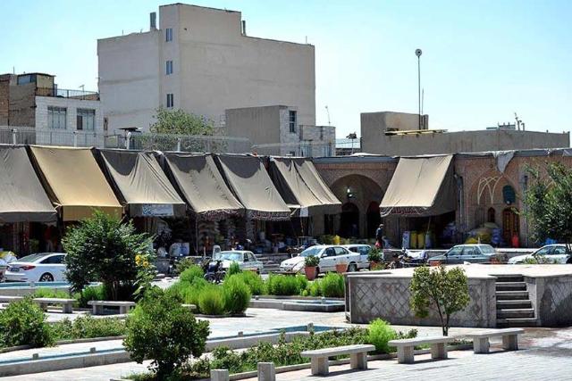 حجره‌های فروش در کاروانسرای خانات تهران