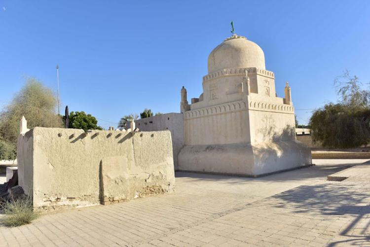 آرامگاه سید غلام رسول از نمای دور