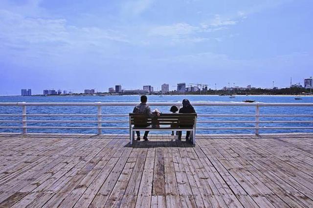 اسکله تفریحی کیش